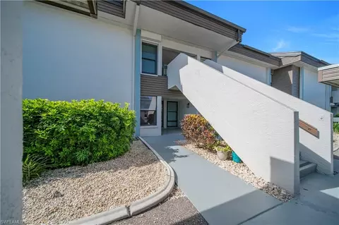 5790 Trailwinds Dr #111, Fort Myers, FL 33907