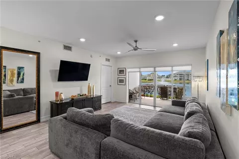 7812 Regal Heron Cir #103, Naples, FL 34104