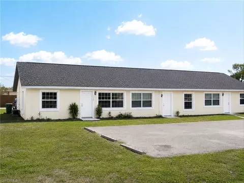 2642 Santa Barbara Blvd, Naples, FL 34116