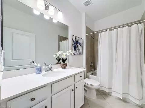 Bath - 2558 Vine Ave, Naples, FL 34120 photo 1 of 3