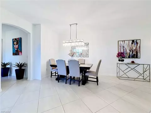 Dining - 2558 Vine Ave, Naples, FL 34120 photo 2 of 3
