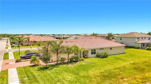 View/Area - 2558 Vine Ave, Naples, FL 34120 photo 2 of 5