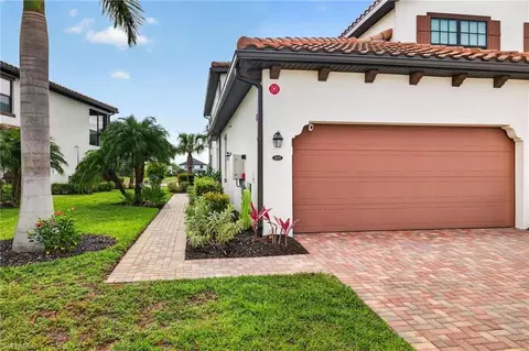 12020 Hawthorn Lake Dr #101, Fort Myers, FL 33913