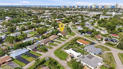 View/Area - 1140 Jeronimo Dr, Naples, FL 34103 photo 2 of 5