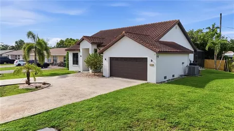 Exterior - 1140 Jeronimo Dr, Naples, FL 34103 photo 9 of 9