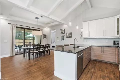 Kitchen - 1140 Jeronimo Dr, Naples, FL 34103 photo 3 of 4
