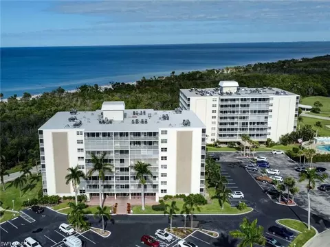 3 Bluebill Ave #410, Naples, FL 34108
