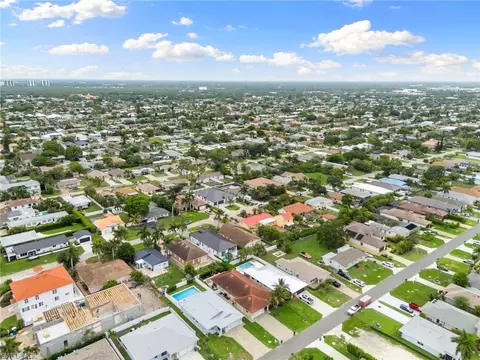 View/Area - 526 100th Ave N, Naples, FL 34108 photo 6 of 7