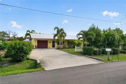 9031 Hilolo Ln, Venice, FL 34293