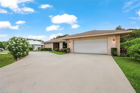 509 Cypress Way E, Naples, FL 34110