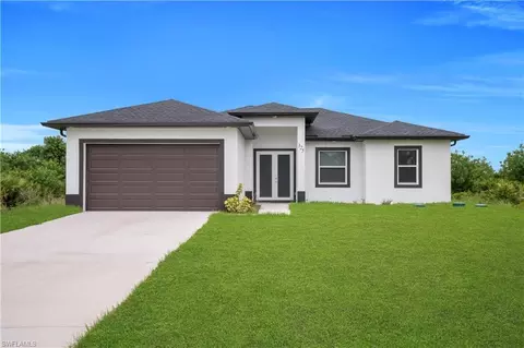 325 Paulcrest Ave, Lehigh Acres, FL 33974