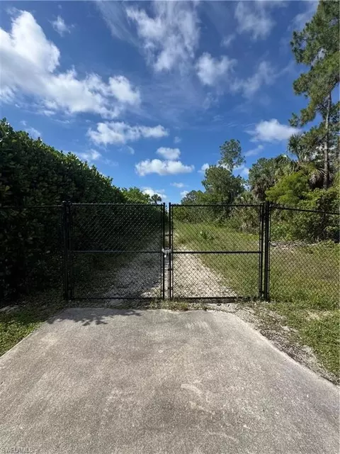 4792 11th Ave SW, Naples, FL 34116