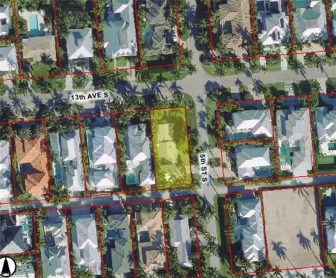 496 13th Ave S, Naples, FL 34102