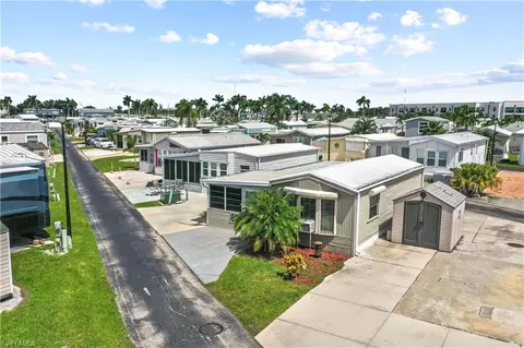 11641 Cardiff Dr, Fort Myers, FL 33908