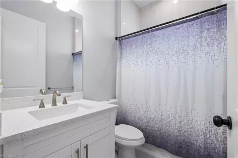 Bath - 2767 39th Ave NE, Naples, FL 34120 photo 1 of 3
