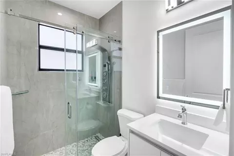 Bath - 2759 18th Ave SE, Naples, FL 34117 photo 3 of 4
