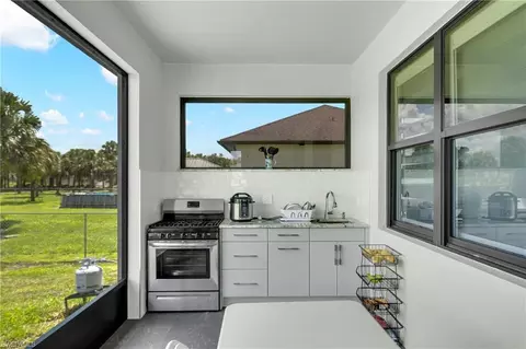 Kitchen - 2759 18th Ave SE, Naples, FL 34117 photo 3 of 4