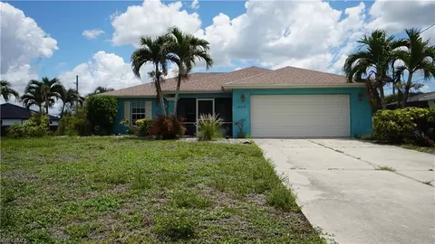 900 NW Embers Ter, Cape Coral, FL 33993