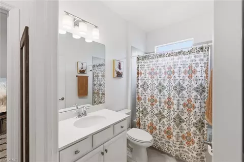 Bath - 2584 Vine Ave, Naples, FL 34120 photo 2 of 2