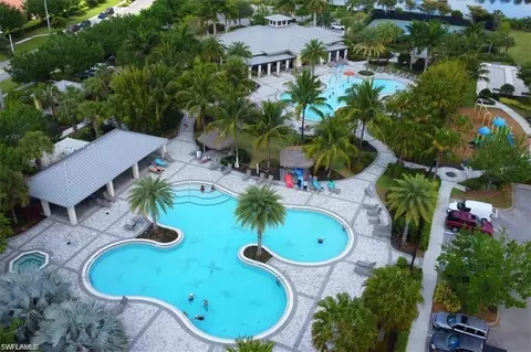 2584 Vine Ave, Naples, FL 34120