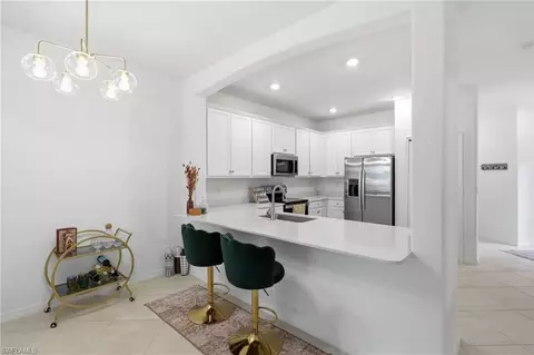 Kitchen - 2584 Vine Ave, Naples, FL 34120 photo 3 of 4