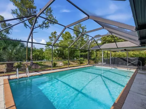 3650 Kent Dr, Naples, FL 34112