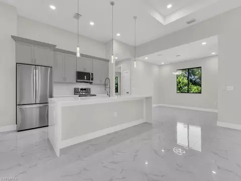 503 Lincoln Blvd, Lehigh Acres, FL 33936
