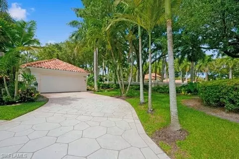 6000 Via Bella Ct, Naples, FL 34109