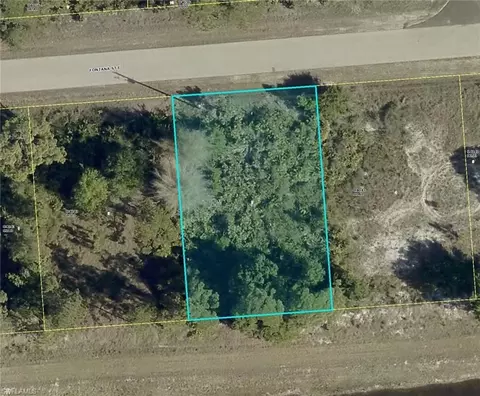 1106 Fontana St E, Lehigh Acres, FL 33974