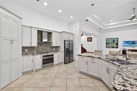 Kitchen - 5054 Andros Dr, Naples, FL 34113 photo 5 of 7