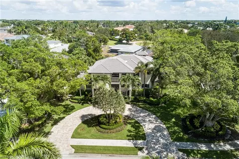 View/Area - 3170 Crayton Rd, Naples, FL 34103 photo 1 of 2