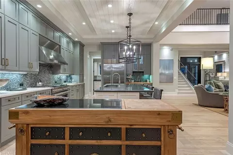 Kitchen - 3170 Crayton Rd, Naples, FL 34103 photo 3 of 5