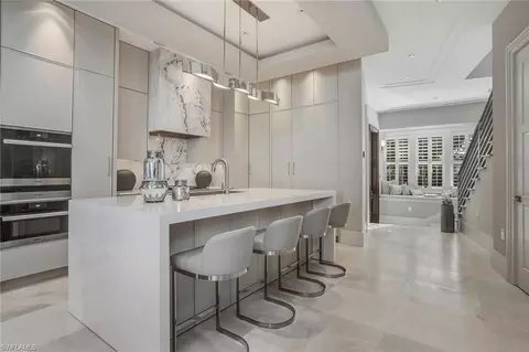 Kitchen - 32 6th St S, Naples, FL 34102 photo 3 of 4