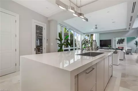 Kitchen - 32 6th St S, Naples, FL 34102 photo 2 of 4
