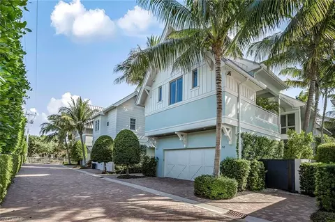 Exterior - 32 6th St S, Naples, FL 34102 photo 9 of 9
