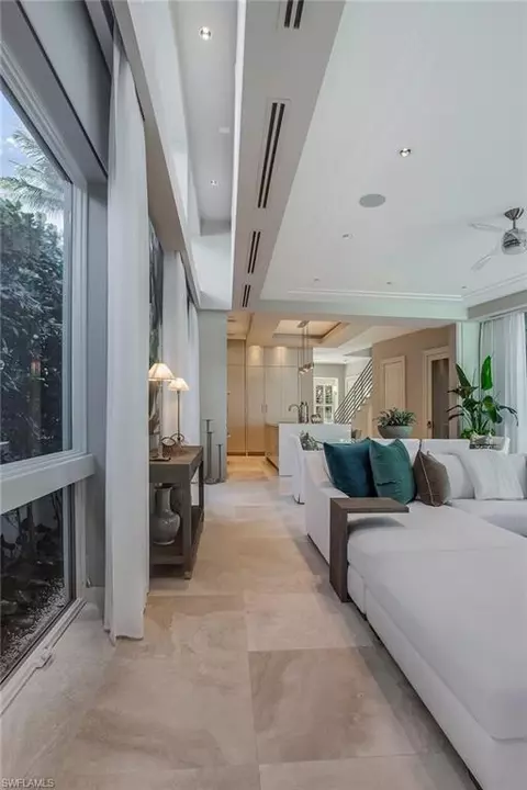 Entry Way - 32 6th St S, Naples, FL 34102 photo 3 of 6