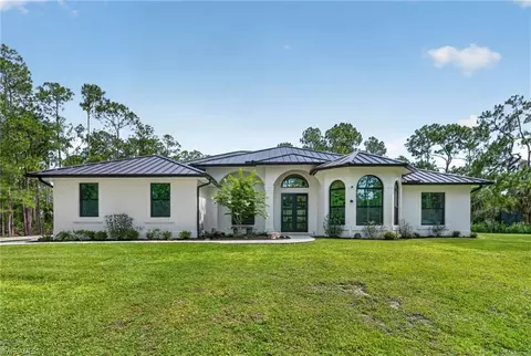 3521 1st Ave NW, Naples, FL 34120