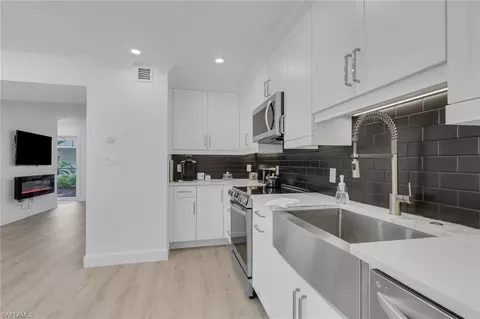 Kitchen - 788 Park Shore Dr #E14, Naples, FL 34103 photo 3 of 5