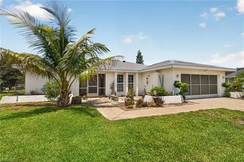 3848 SE 7th Pl, Cape Coral, FL 33904