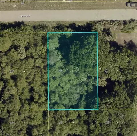 760 Central St E, Lehigh Acres, FL 33974