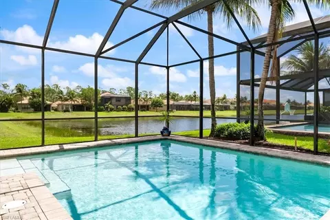Exterior - 3264 Pacific Dr, Naples, FL 34119 photo 4 of 7
