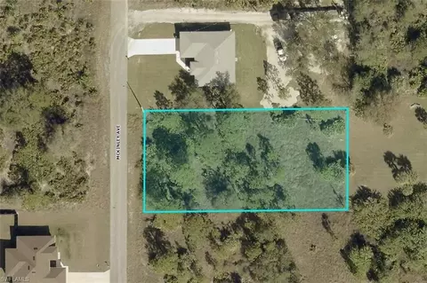 1310 Mckinley Ave, Lehigh Acres, FL 33972