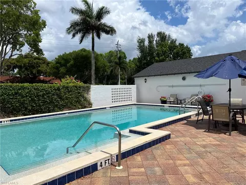 4300 Belair Ln #9, Naples, FL 34103