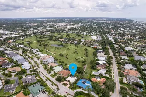 520 Harbour Dr, Naples, FL 34103