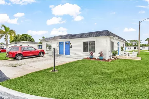 34 Hamlin Ct, Lehigh Acres, FL 33936