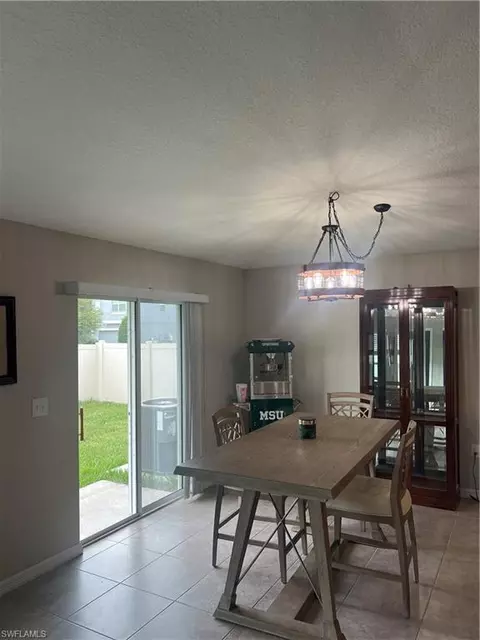 Dining - 444 Serenity Mill Loop, Ruskin, FL 33570 photo 2 of 2