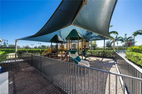 3335 Pacific Dr, Naples, FL 34119 photo 49