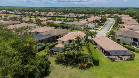 3335 Pacific Dr, Naples, FL 34119 photo 41