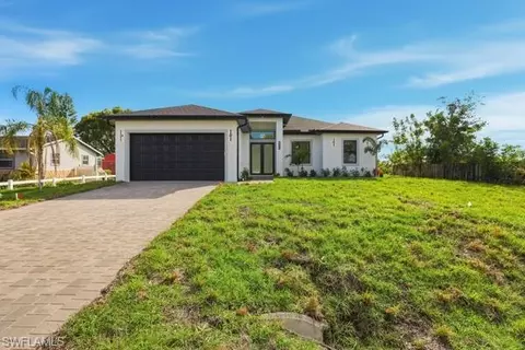 4221 22nd St SW, Lehigh Acres, FL 33976