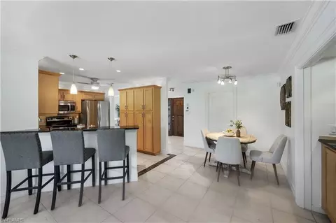 Dining - 675 Pompano Dr, Naples, FL 34110 photo 3 of 4